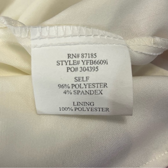 Ruby Rox Formal Floral Fit & Flare Halter Mini Dress Cream Red Gray Size 13 - Picture 10 of 12